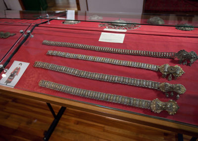 deksia-pteruga-isogeio-laografiko-mouseio-ehm-17-codewild