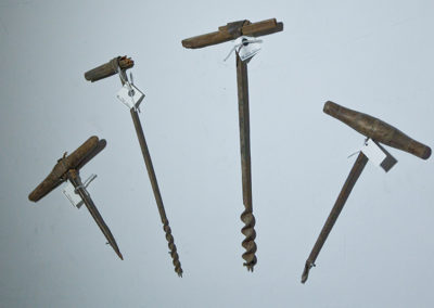 deksia-pteruga-paradosiaka-laografiko-mouseio-ehm-54-codewild