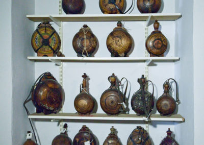 deksia-pteruga-paradosiaka-laografiko-mouseio-ehm-56-codewild