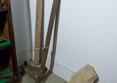 deksia-pteruga-paradosiaka-laografiko-mouseio-ehm-74-codewild