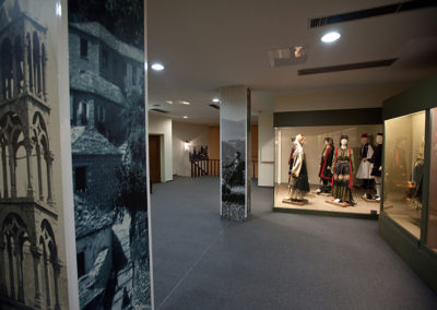 panw-orofos-stoles-laografiko-mouseio-ehm-15-codewild