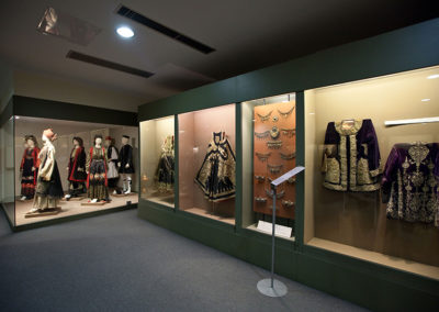 panw-orofos-stoles-laografiko-mouseio-ehm-16-codewild