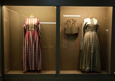 panw-orofos-stoles-laografiko-mouseio-ehm-33-codewild