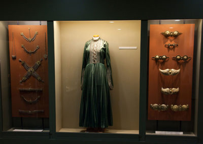 panw-orofos-stoles-laografiko-mouseio-ehm-35-codewild