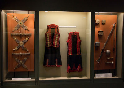 panw-orofos-stoles-laografiko-mouseio-ehm-37-codewild